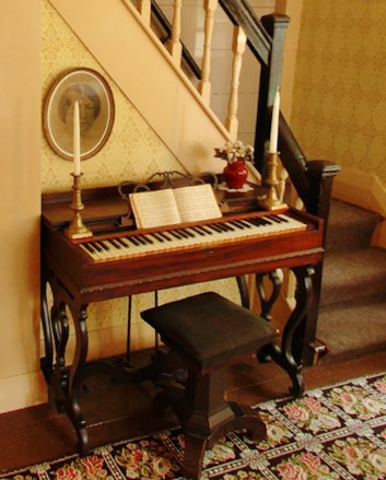 or is it beth's seraphine